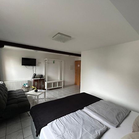 Mikroapartments Klarenthal Saarbrücken Exteriör bild